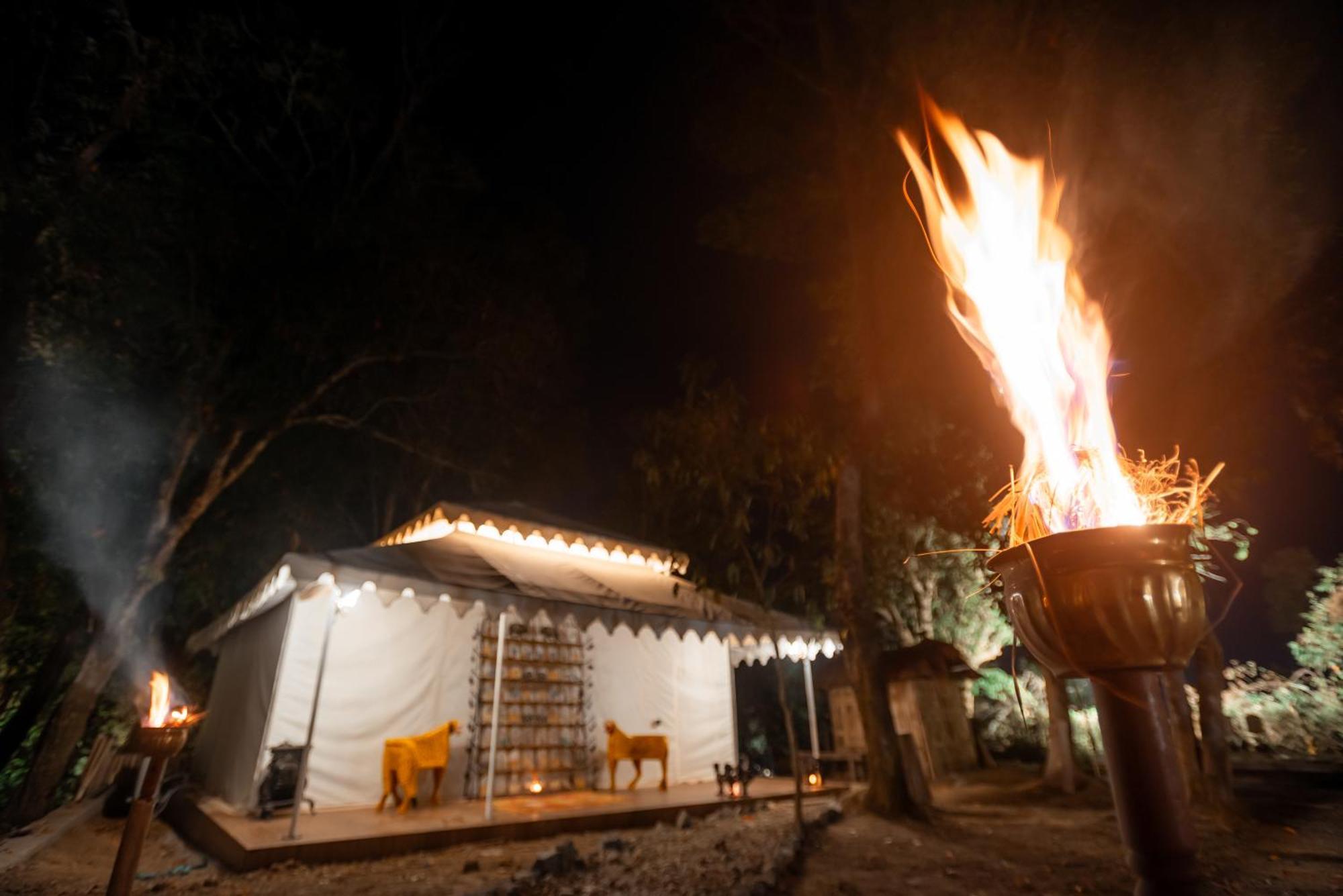 Vaani Greens Wildlife Resort, Kaziranga Kuthari Rom bilde