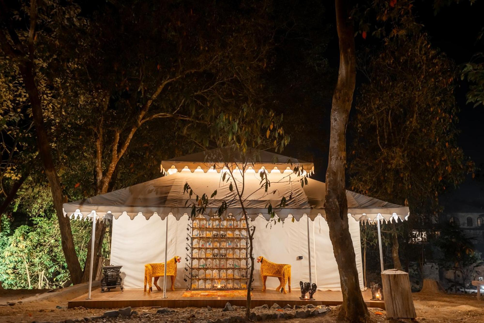 Vaani Greens Wildlife Resort, Kaziranga Kuthari Rom bilde