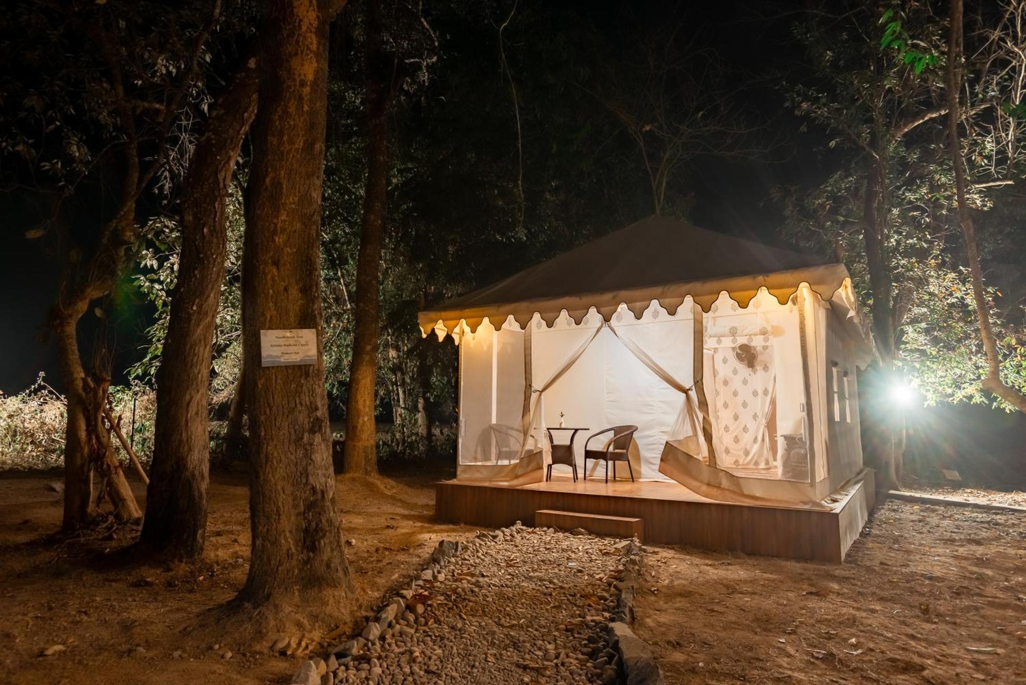 Vaani Greens Wildlife Resort, Kaziranga Kuthari Rom bilde